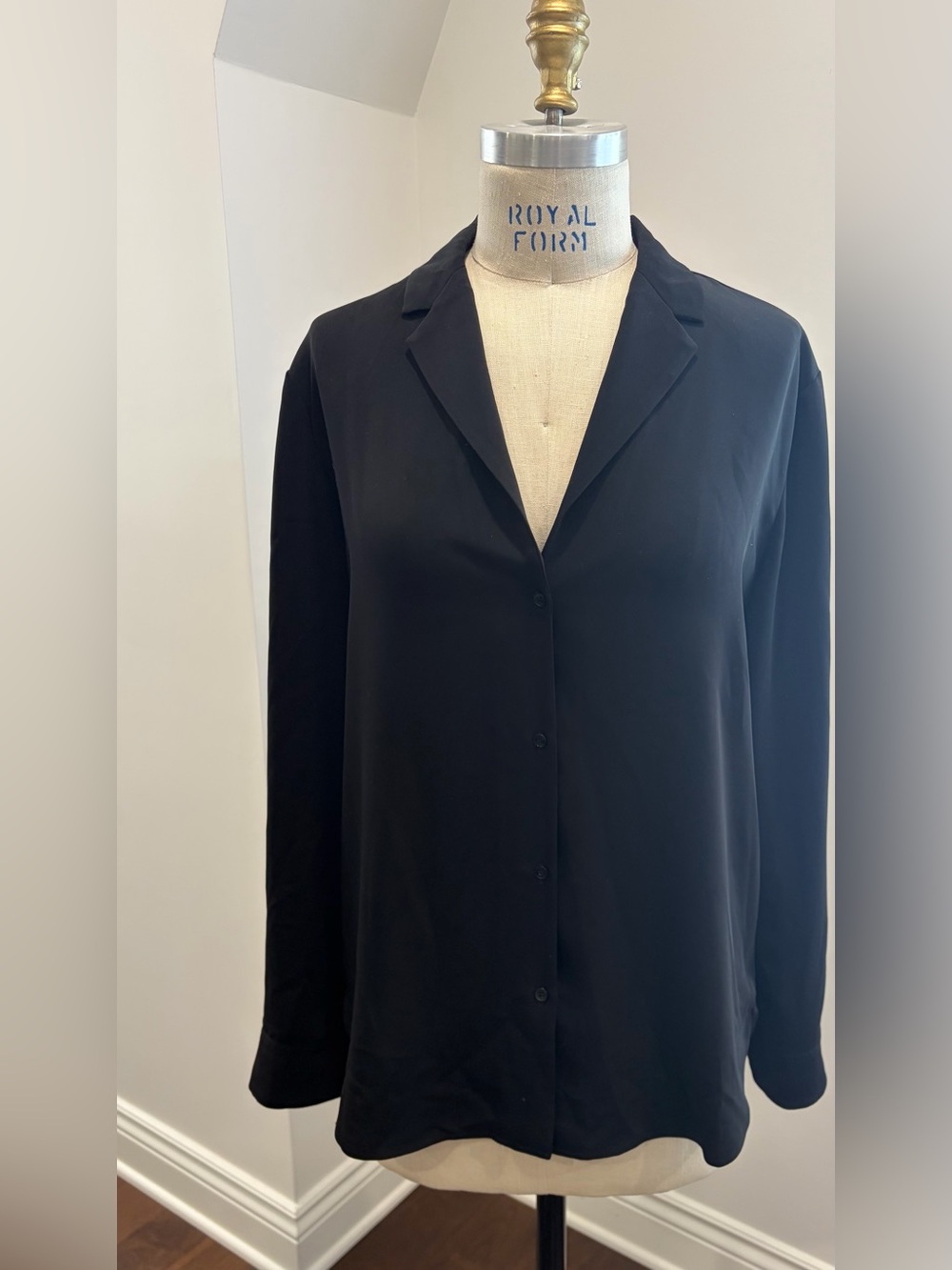 Babaton Black Minimal Button-Front Blouse